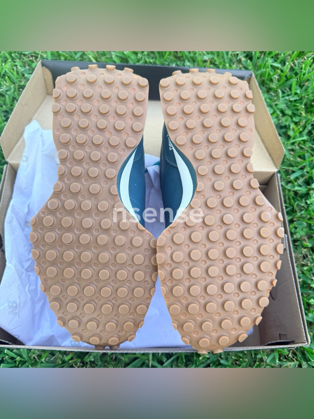 Figs New Balance 327 Shoes - Picture 7 of 8